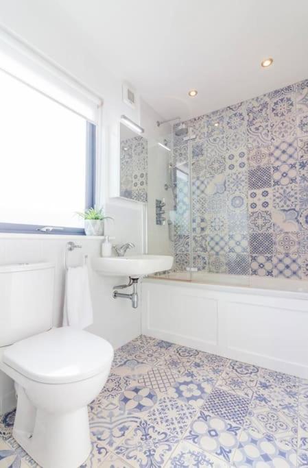 Newly Refurbished Traditional Cottage Blackrock Blackrock  Exteriör bild