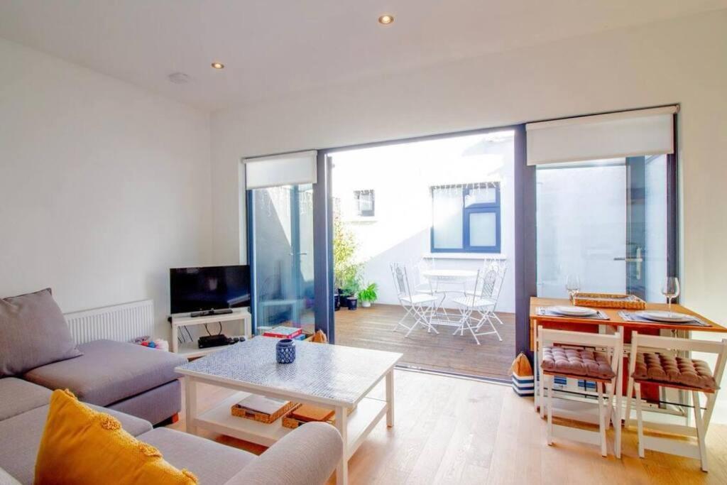 Newly Refurbished Traditional Cottage Blackrock Blackrock  Exteriör bild